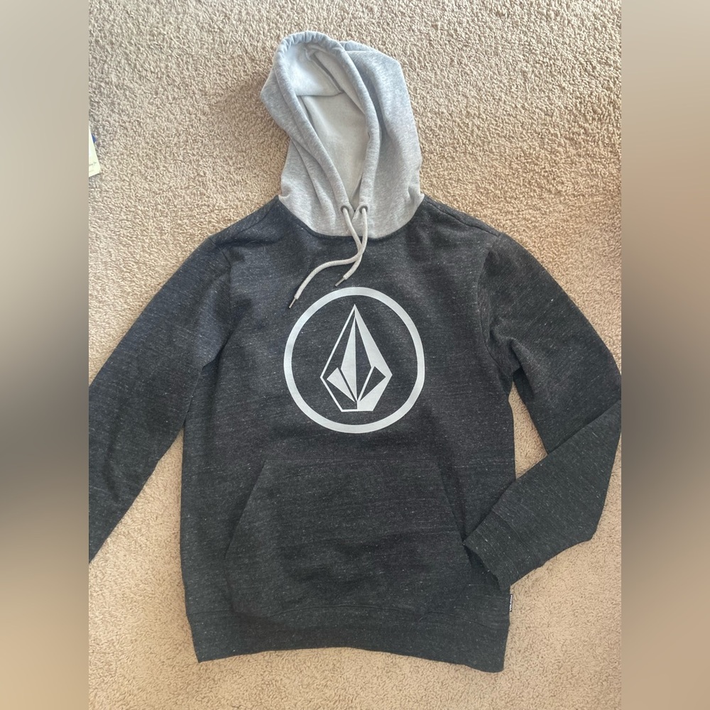 Mens Volcom hoodie barely worn size medium charcoal and grey